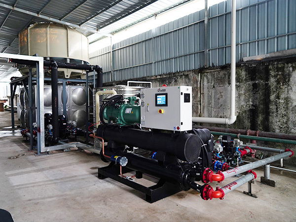 Central water supply system of a plastic products company