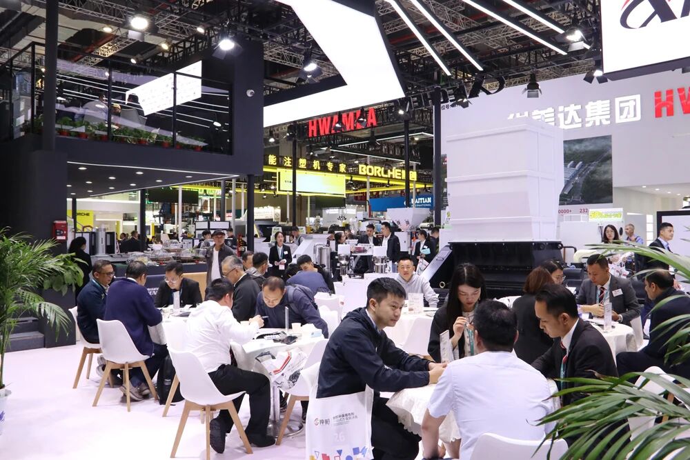 Xiecheng’s Booth at CHINAPLAS 2026 Draws Massive Crowds
